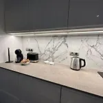公寓 Beautiful New 2br In Golden Mile Of *