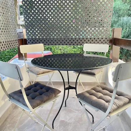 Beautiful New 2br In Golden Mile Of *