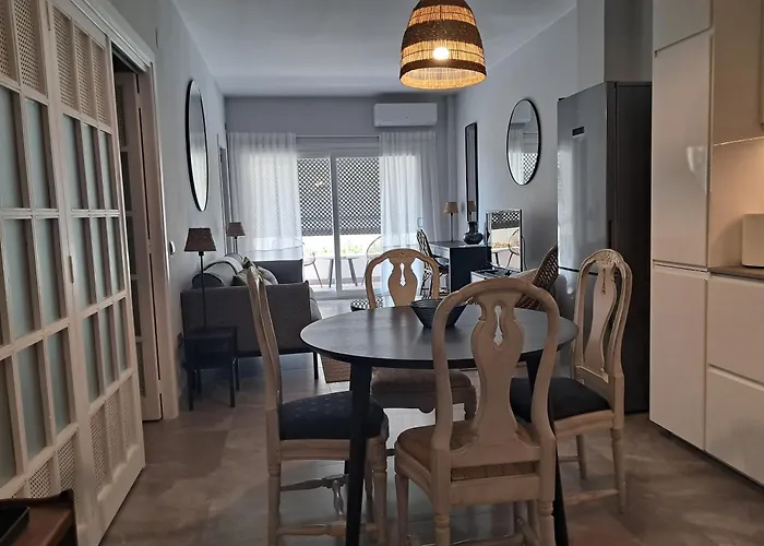 Beautiful New 2br In Golden Mile Of